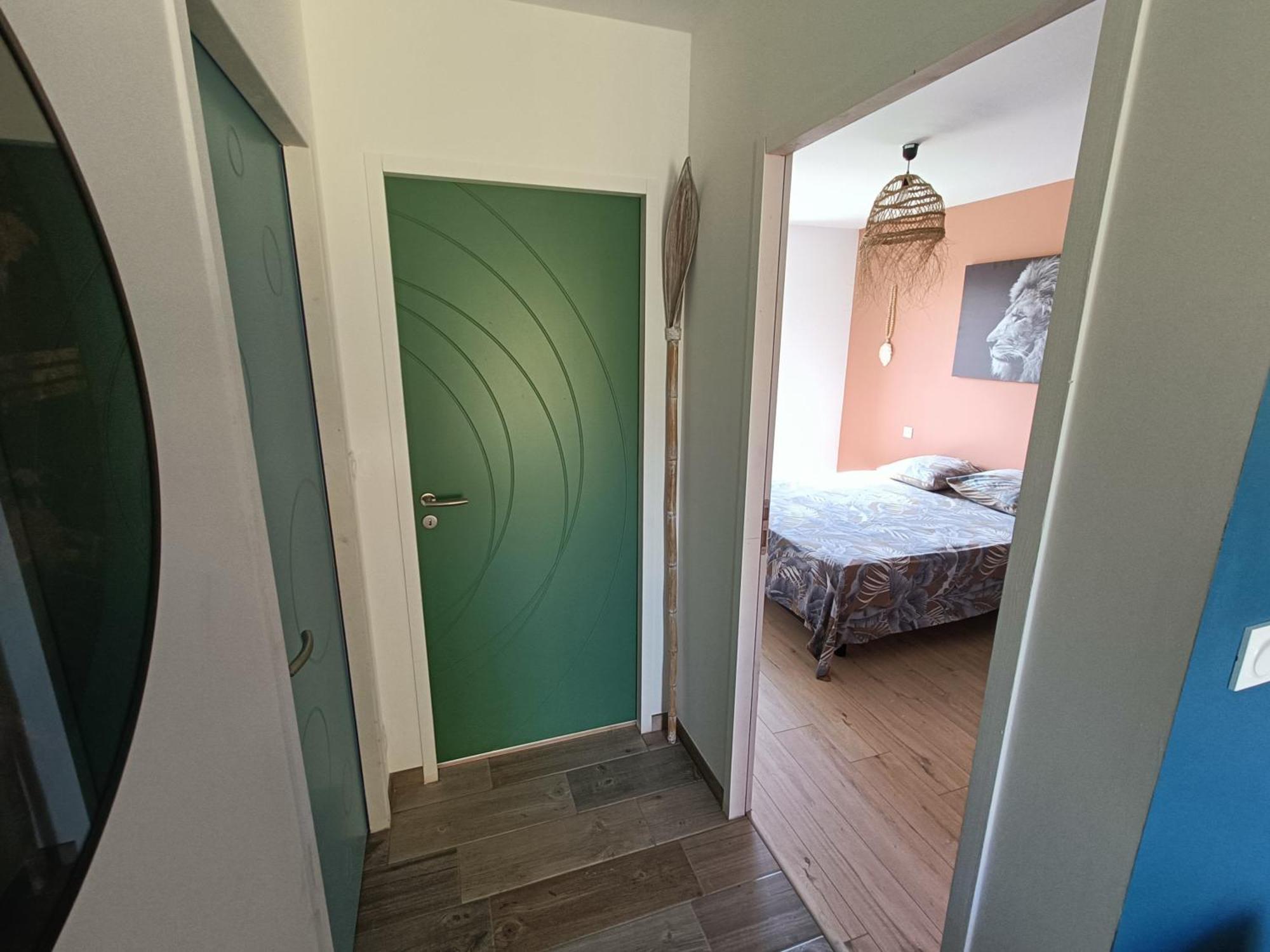 Apb Spa Locations Avec Jacuzzi Privatif Σαιν-Ζαν-ντε-Μον Εξωτερικό φωτογραφία